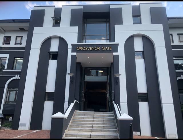 172M² OFFICE TO LET IN HYDE PARK